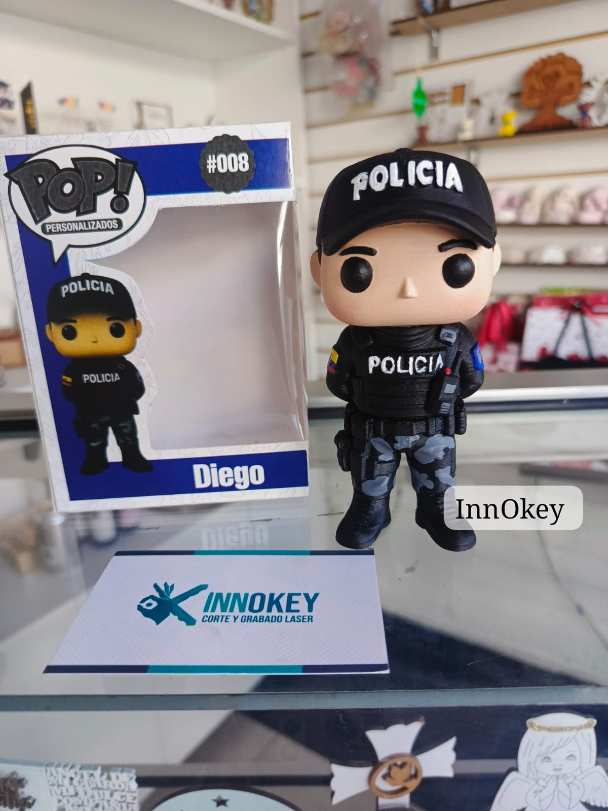 Figura 3D personalizada – Policía